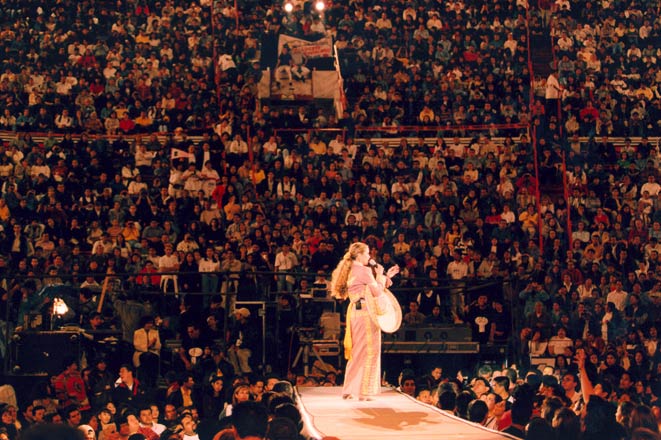 Lucero en la Plaza de Toros México